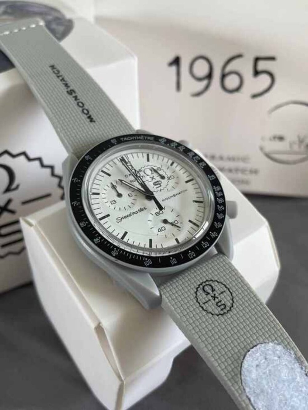 SWATCH x OMEGA Men's MoonSwatch Mission to Moon Grey White Quartz Watch